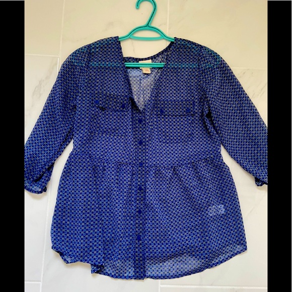 Ladies blouse - Picture 1 of 2